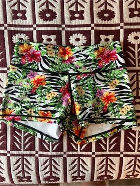 Peachy Athletic shorts